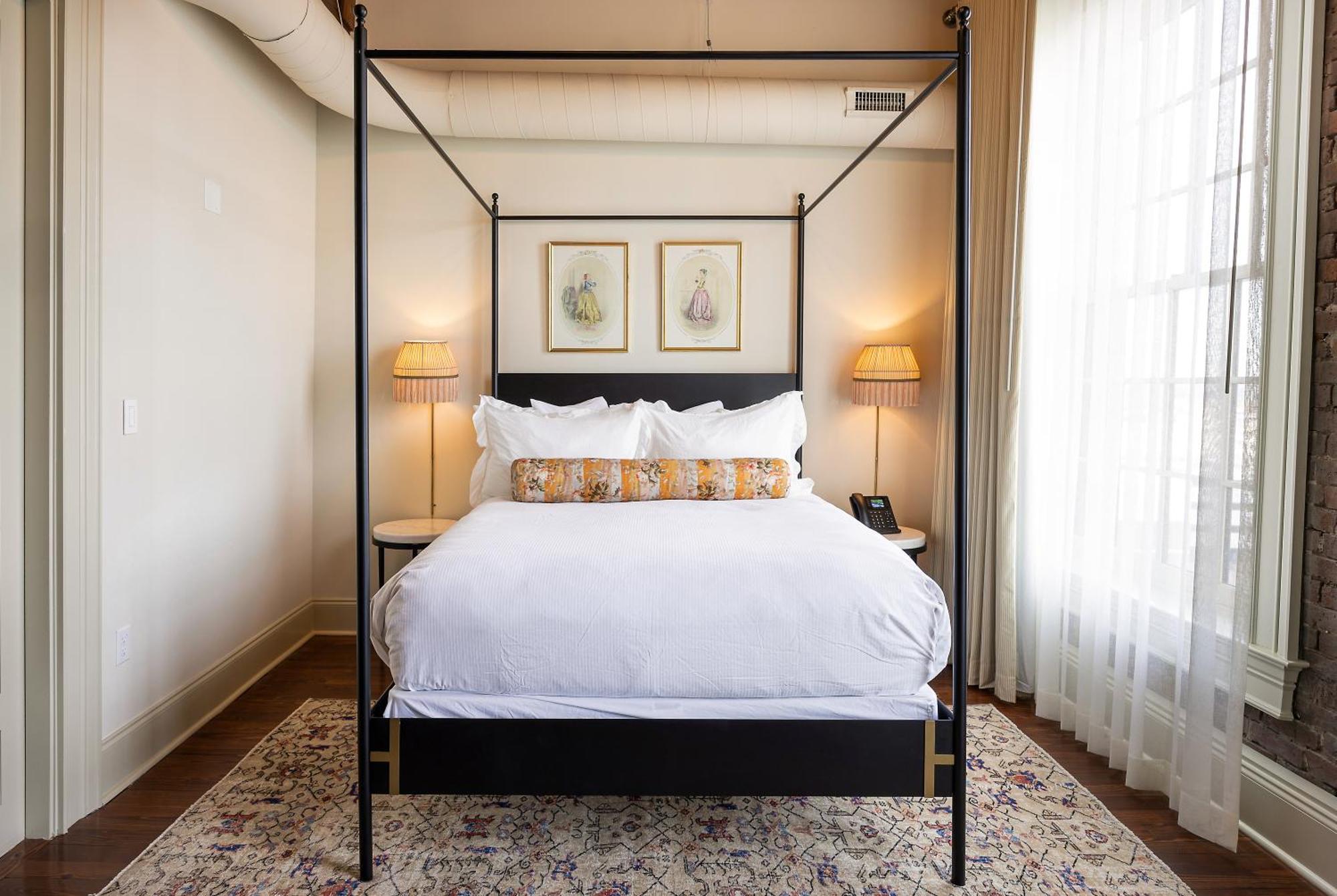 Hotel Cleo, Knoxville Downtown, A Tribute Portfolio Hotel Экстерьер фото